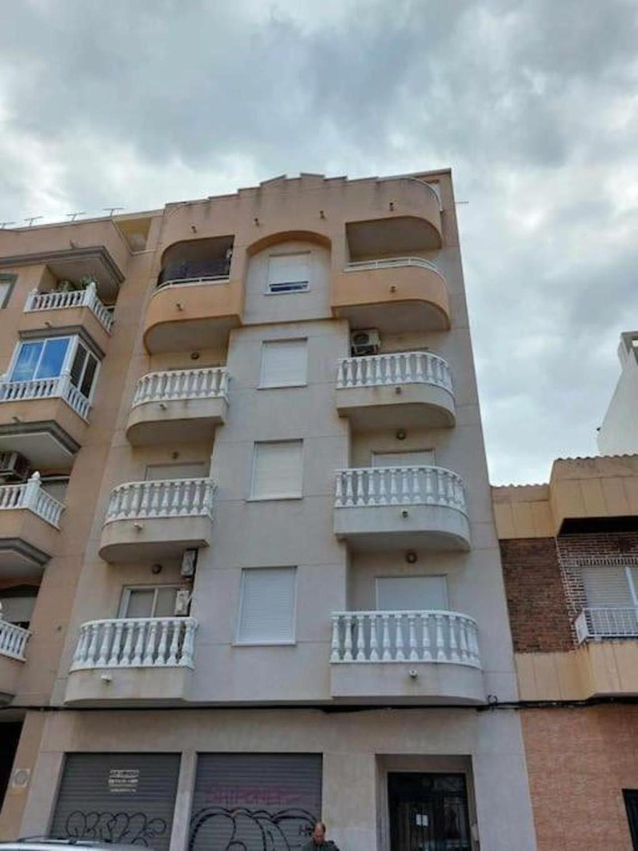 Rodas Apartment Torrevieja Exterior photo